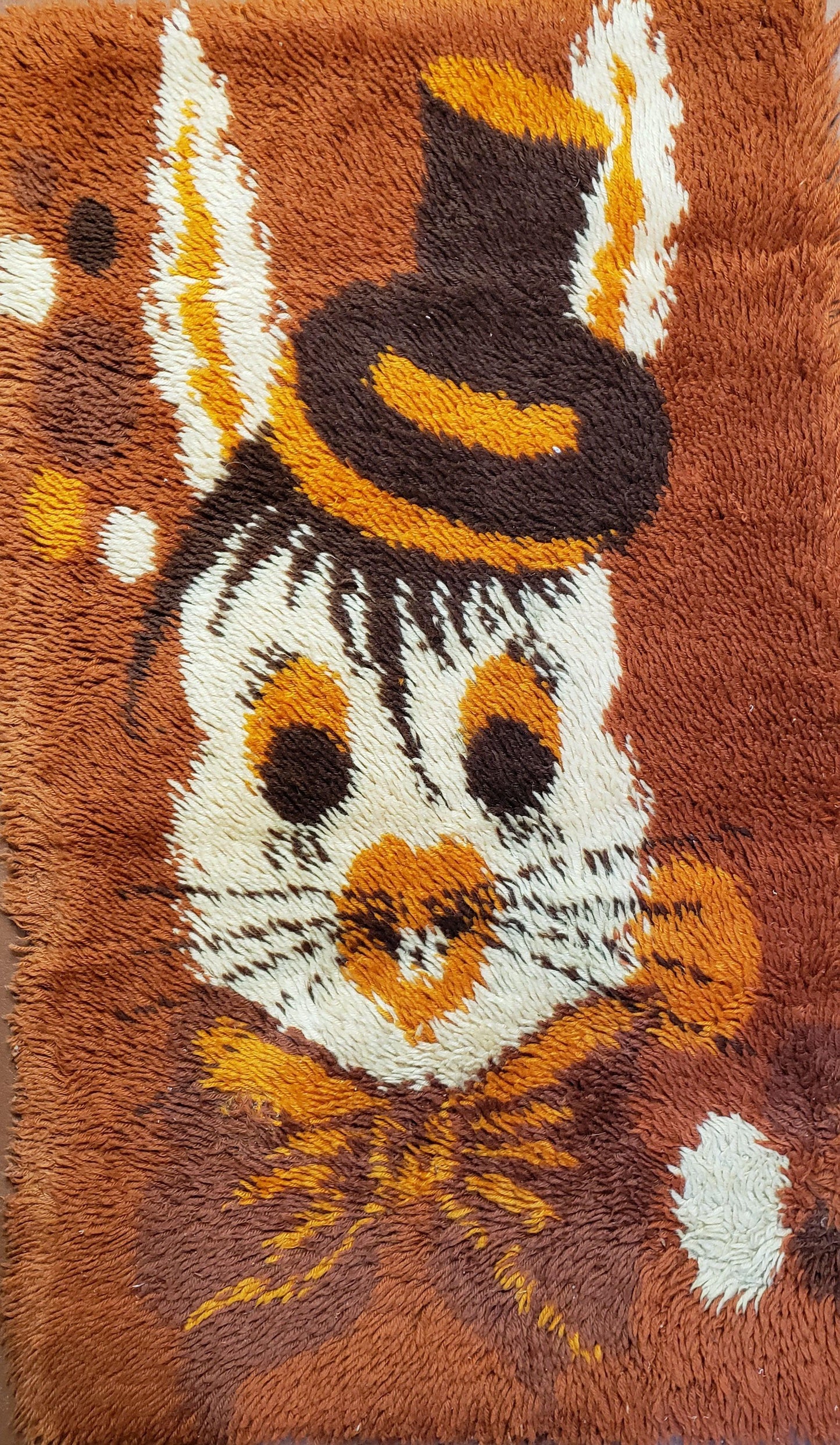 2x3 Rya Shag Rug Mid-Century Modern Danish Shag Rug 1960s Accent Rug Bunny Rabbit in Hat Dark Orange Small Shag Rug-2