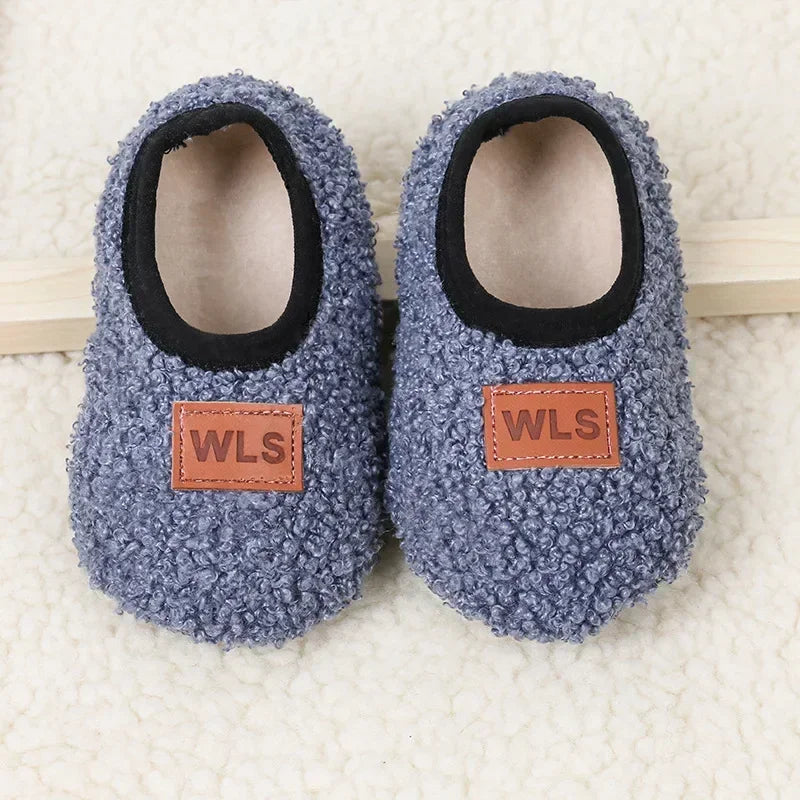Non-slip slippers for children from 6 months to 4 years