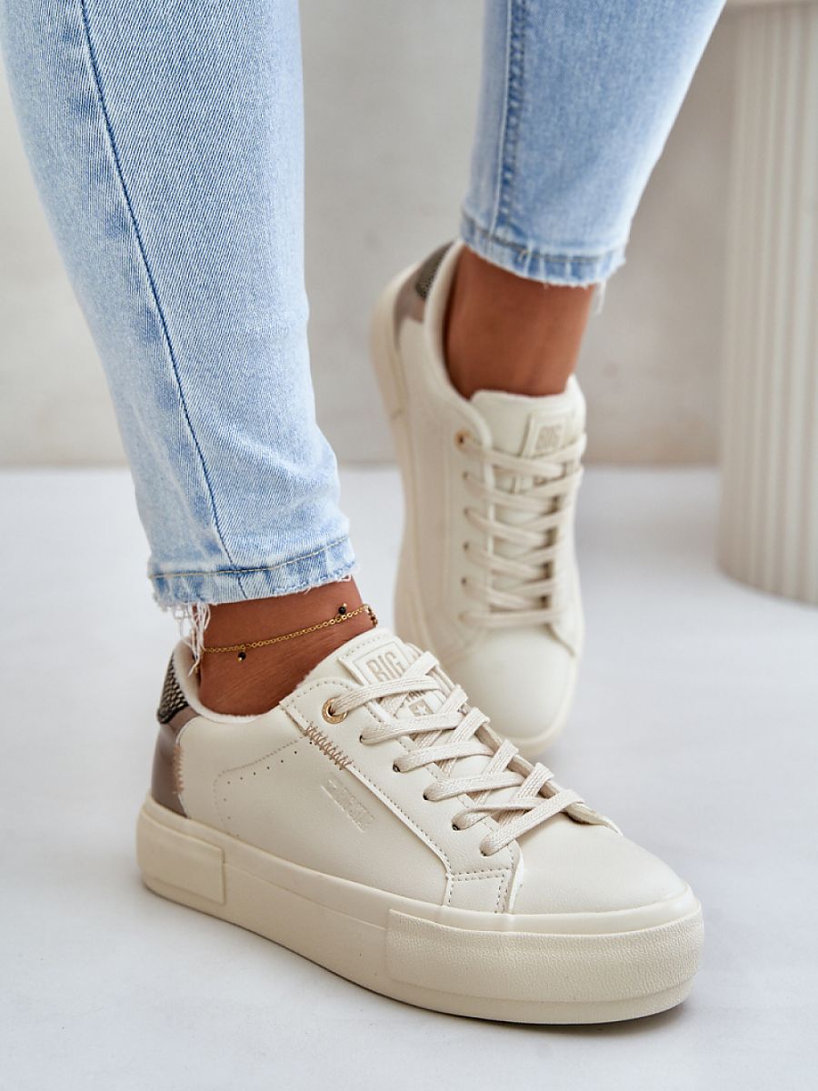 Sneakers model 201720 Step in style