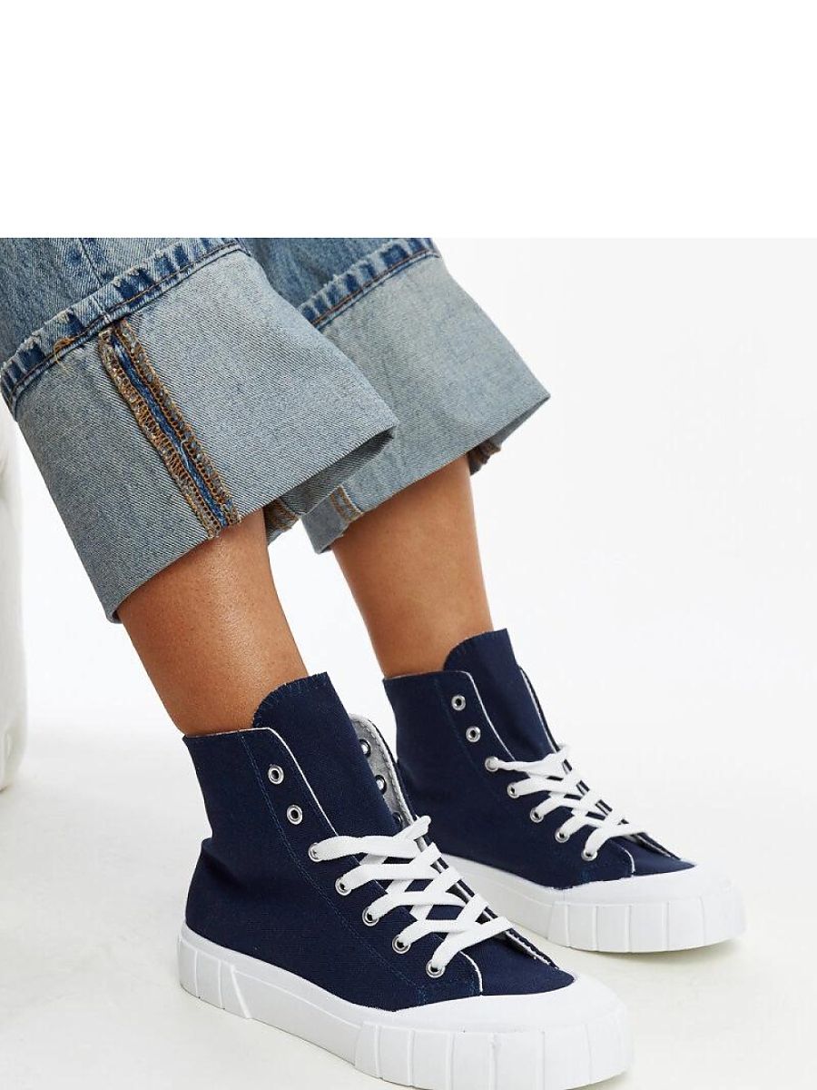 Sneakers model 207387 Solea