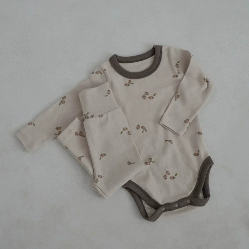 Autumn Arrival Baby Unisex Long Sleeves Simple Fruits Pattern Onesies and Pants Sets