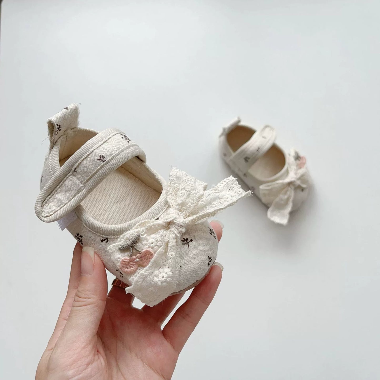 Spring and Autumn Baby Girl Fashion Floral Pattern Butterfly-bow Decorated Toddler Soft-Sole Anti-slip Walking Shoes