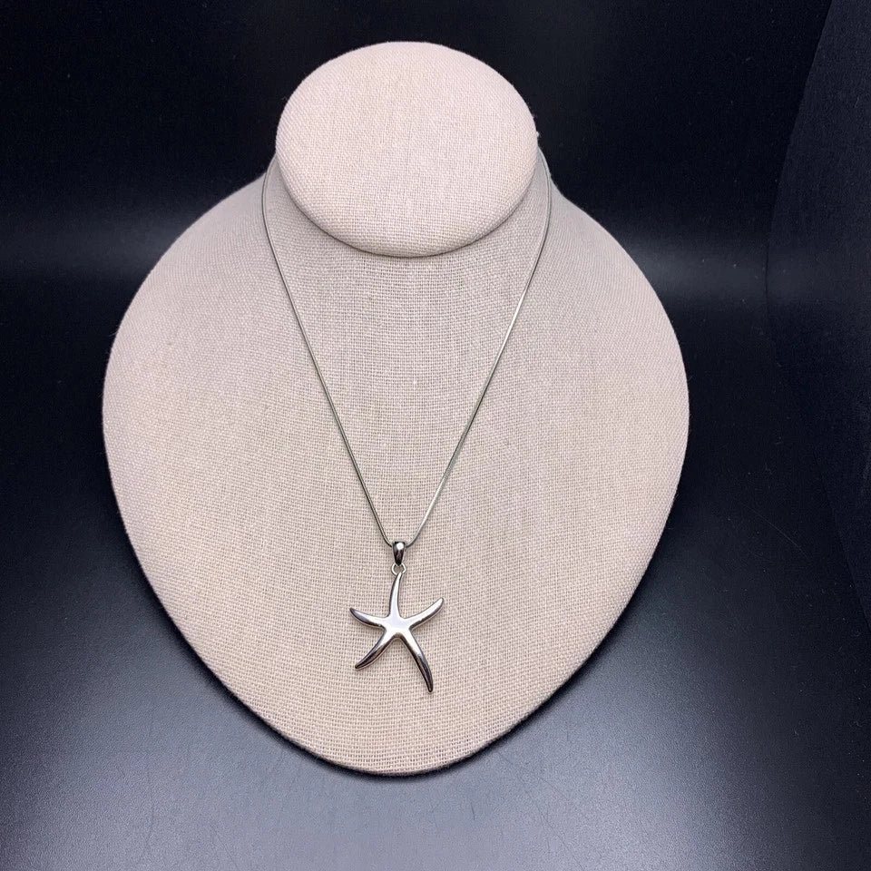 Starfish Pendant Necklace Sea Star Silver Tone Simple Classic Nautical