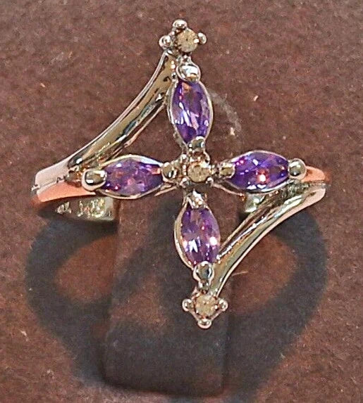 Silver 925 Ring with cross/star design in Purple crystals. Size 6