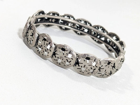Silver Tone Cut Out Star Flower Round Disc Hinge Bangle Bracelet 7.5 inches