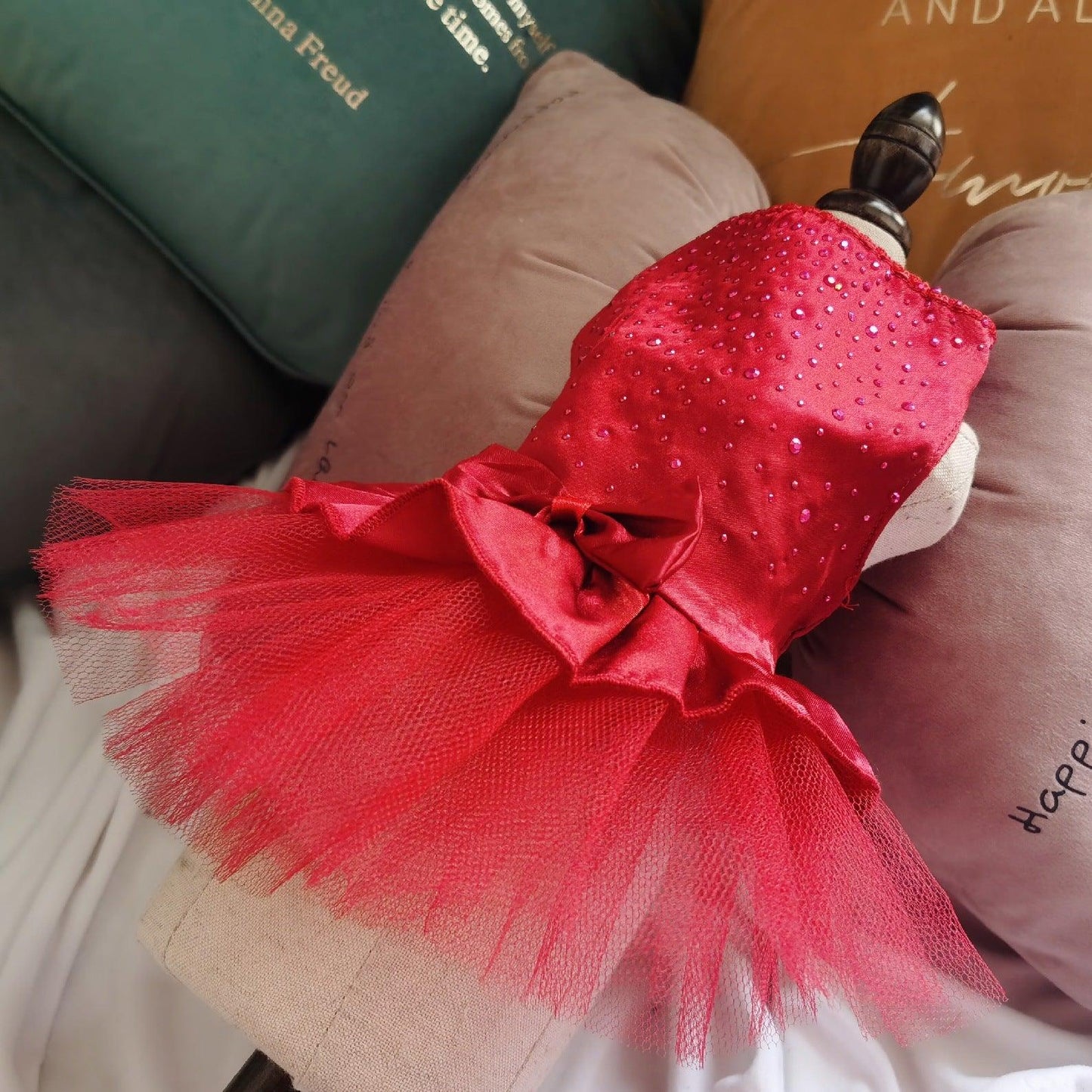 Princess Pet Skirt: Stylish And Elegant Clothes For Cats And Dogs