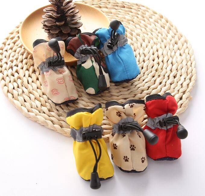 Stylish Paws: Trendy Tarpaulin Dog Shoes With A Unique Design