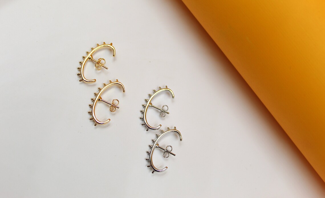 Gold Spikey Stud Oval Earrings For 18K Gold Filled