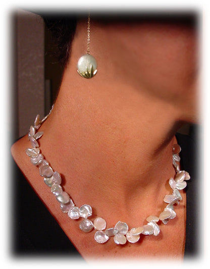 Metal Petals. 7 Petal Necklace-18K Gold