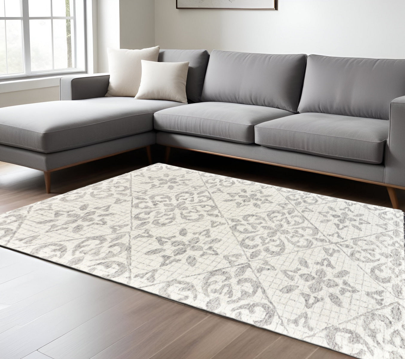 8' X 10' Ivory and Gray Wool Floral Hand Tufted Area Rug