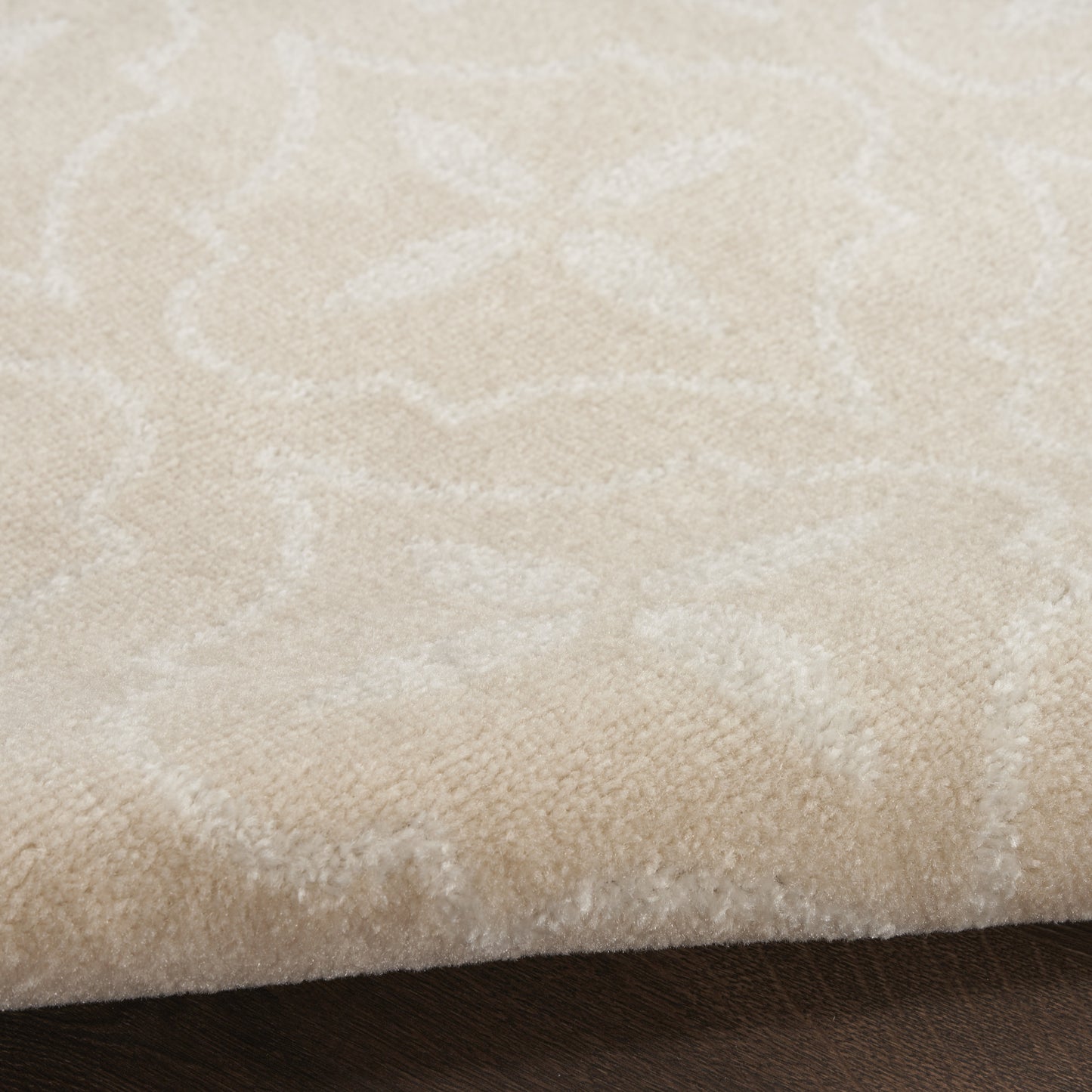 5' X 7' Ivory And Beige Geometric Indoor Outdoor Area Rug