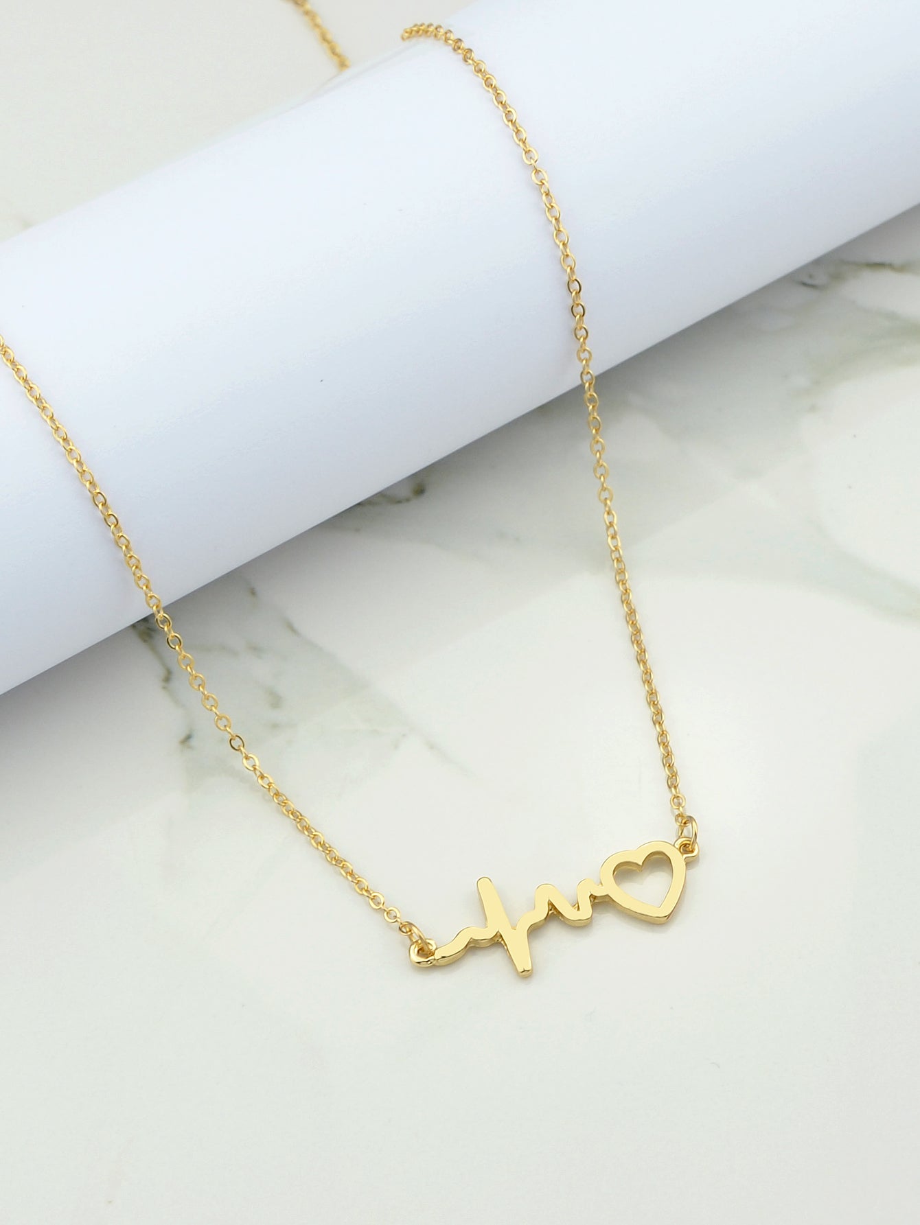 Minimalist Jewelry Gold Silver Chain Heartbeat Pendant Necklace Party Decoration