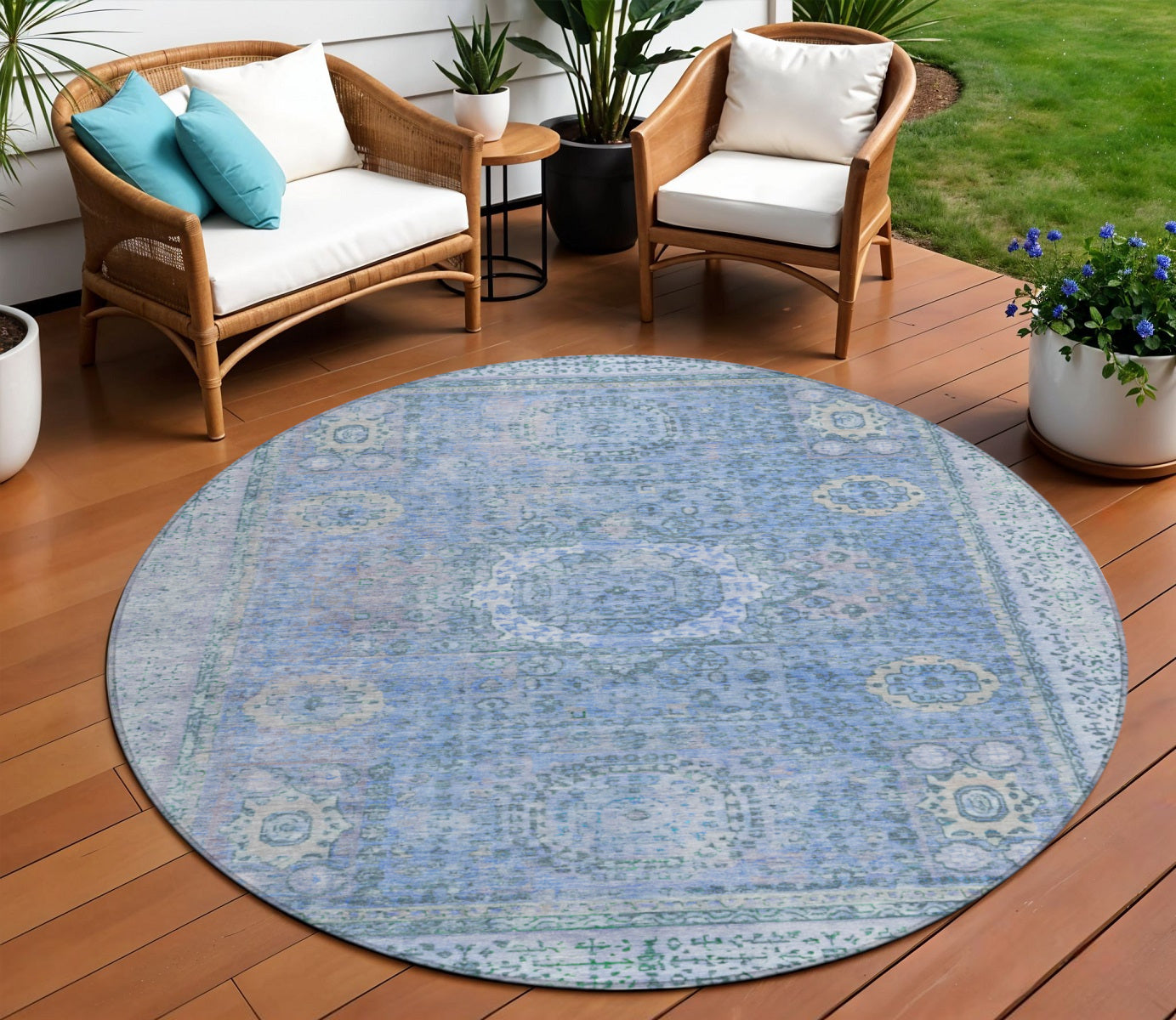 8' Blue And Ivory Round Floral Medallion Washable Indoor Outdoor Area Rug