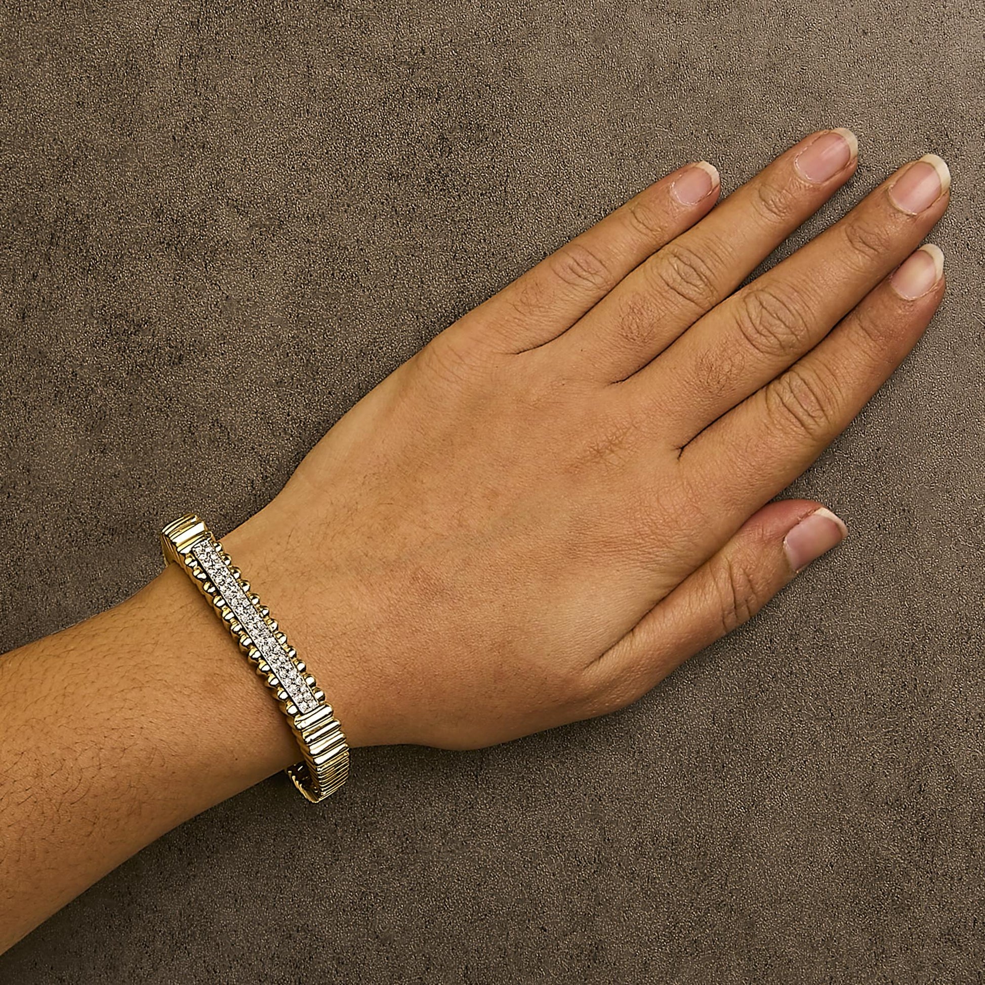14K Yellow Gold 1 1/4 Cttw Diamond Ribbed Rounded Rectangle Bangle Bracelet (G-H Color, VS2-SI1 Clarity) - 7.75" Inches-3
