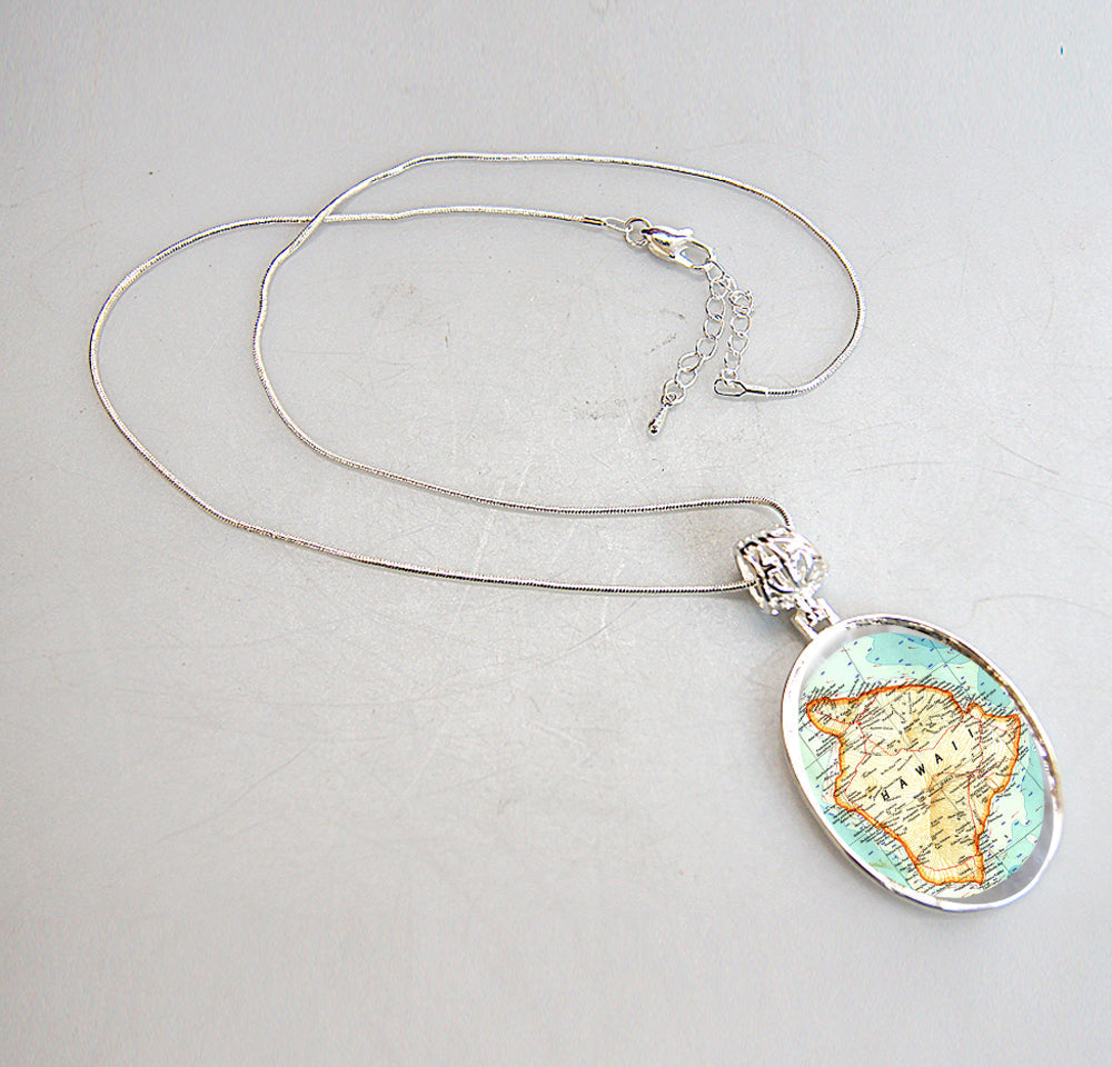 Hawaii Silver-Plated Mother of Pearl Jewelry Pendant Necklace - 44057