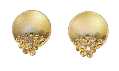 Bowl of Overflowing Diamonds-Earrings-18K gold