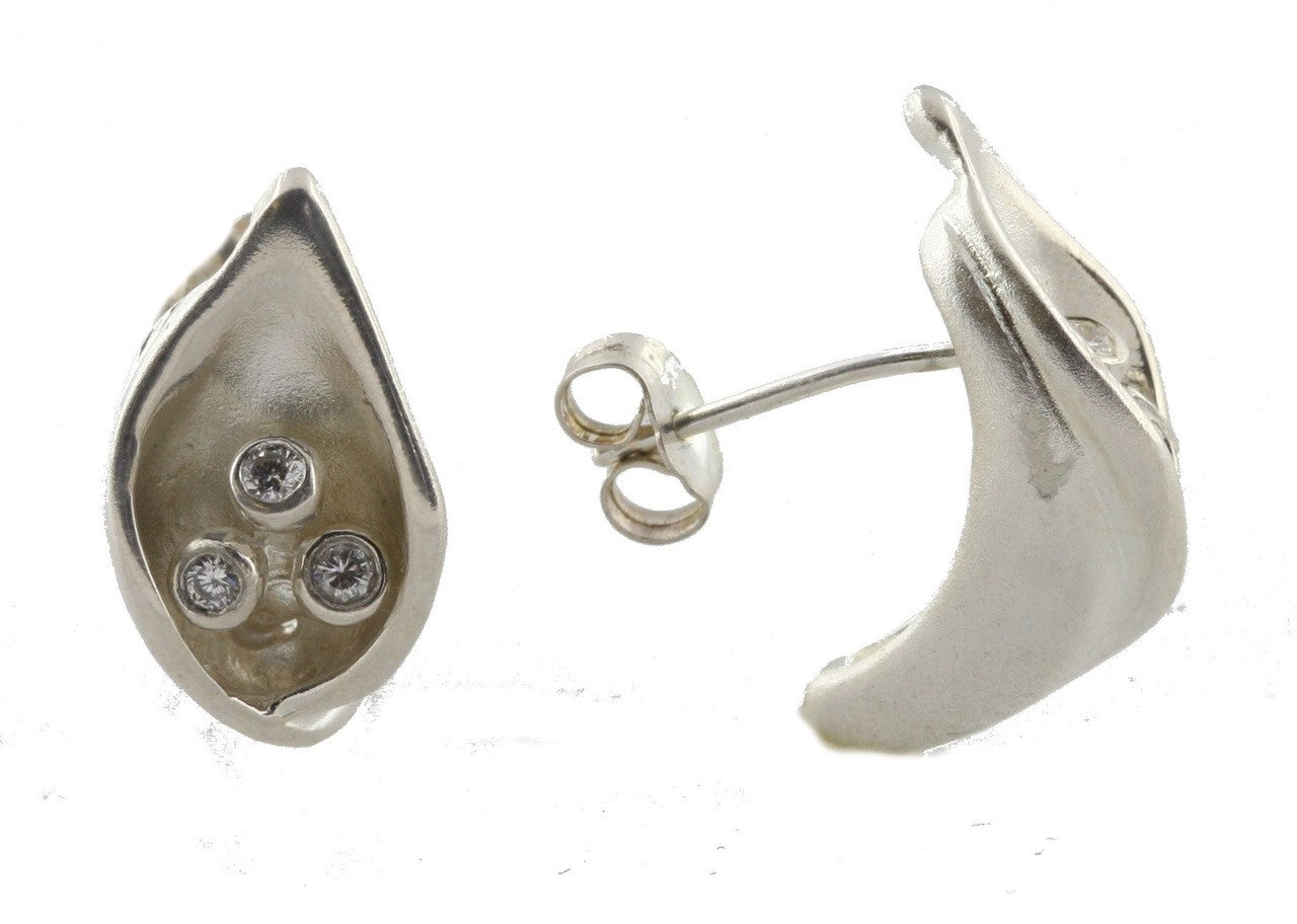 Calla Lily Earrings- 18K Gold with Diamond Centers.-3