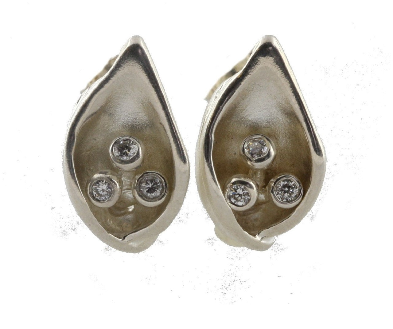 Calla Lily Earrings- 18K Gold with Diamond Centers.-6