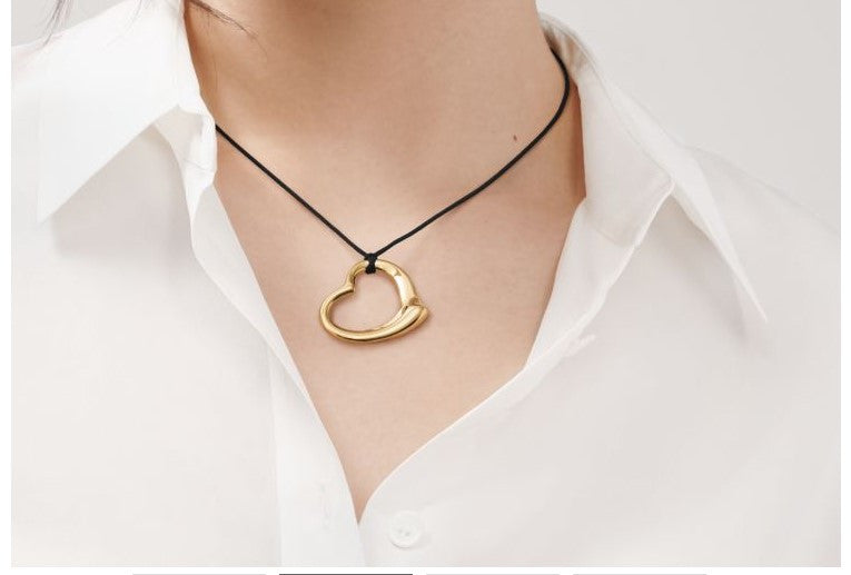 Else Peretti Open Heart Pendant from Tiffany & Co. 18K Gold