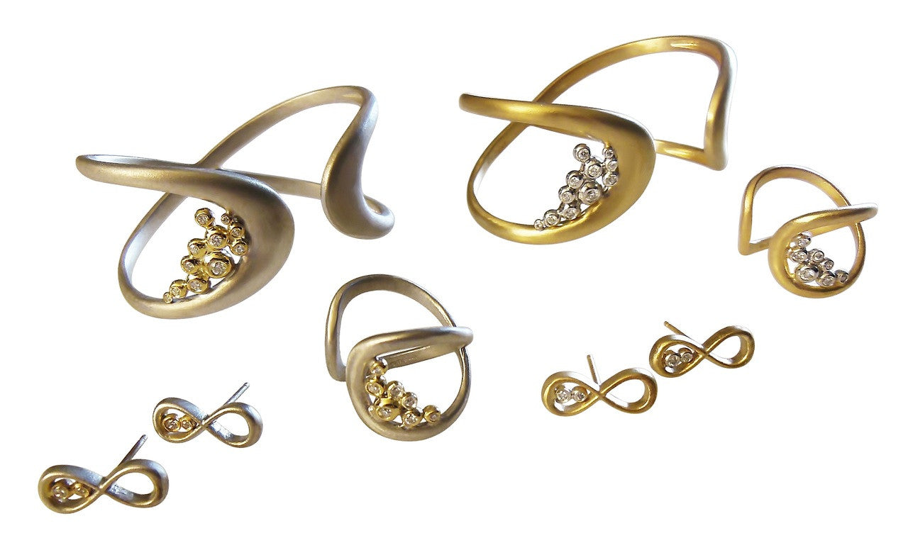 Infinity Cuff Ring: Overflowing Diamond Dots. 18K Gold