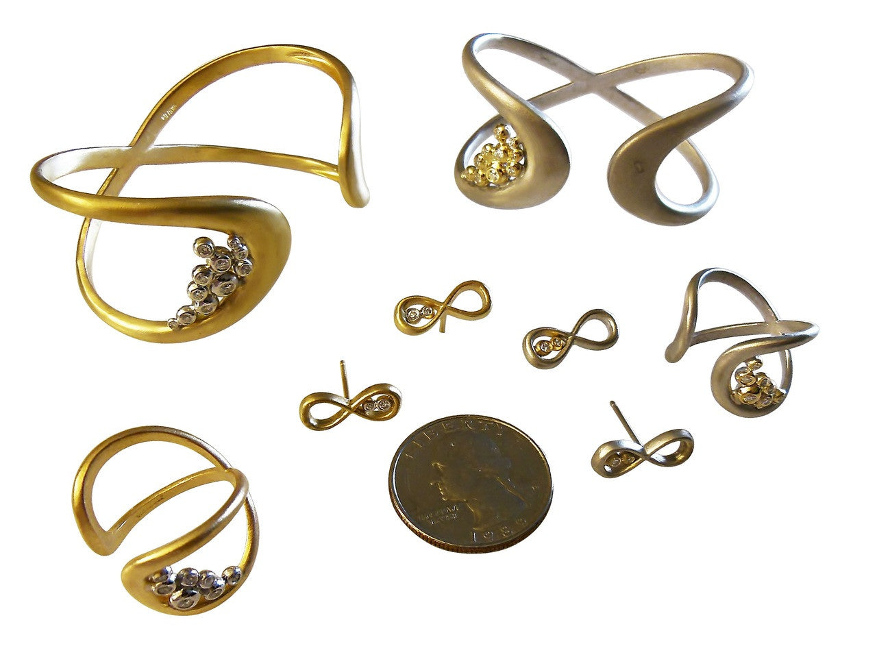 Infinity Cuff Bracelet: Overflowing Diamond Dots. 18K Gold-11