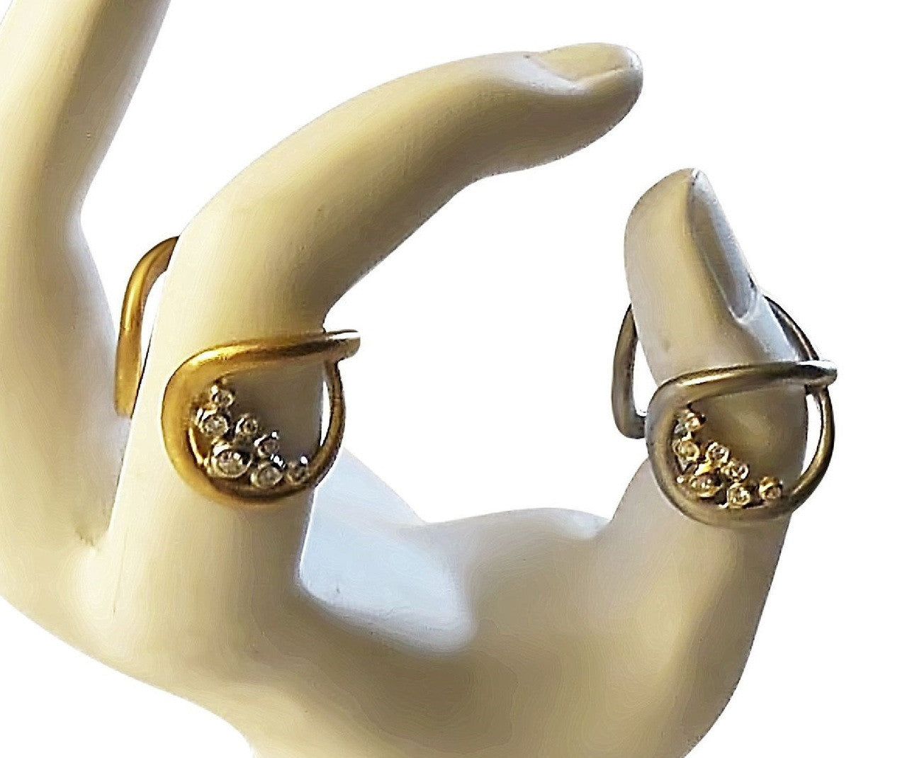 Infinity Cuff Ring: Overflowing Diamond Dots. 18K Gold