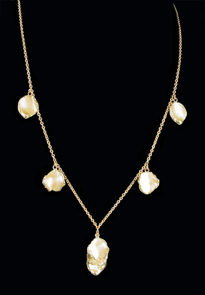 Metal Petals. 7 Petal Necklace-18K Gold