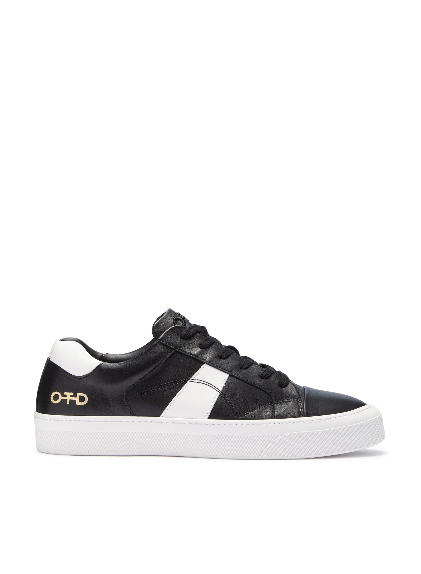 Leather Low-Top Sneaker (Black)