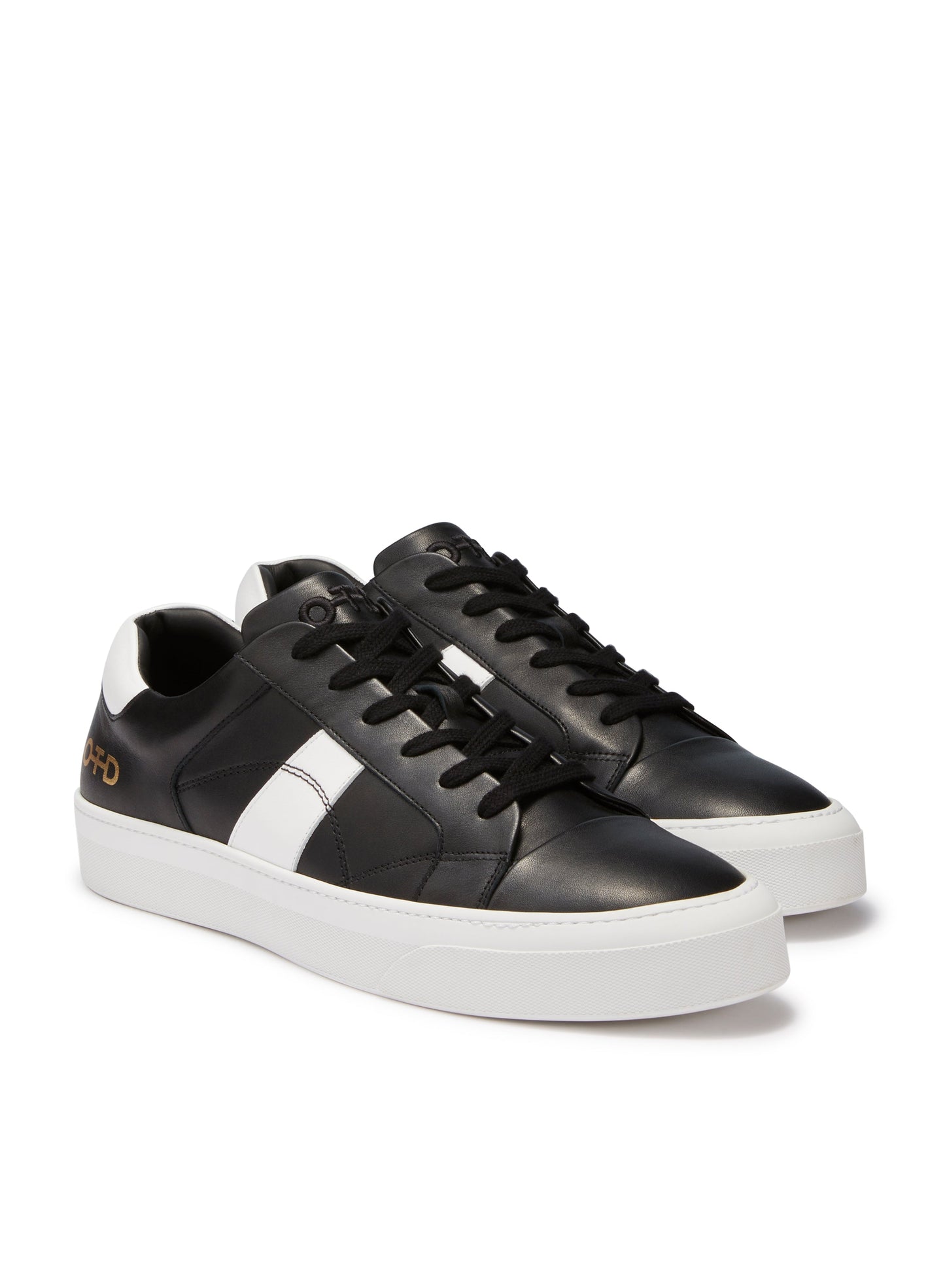 Leather Low-Top Sneaker (Black)