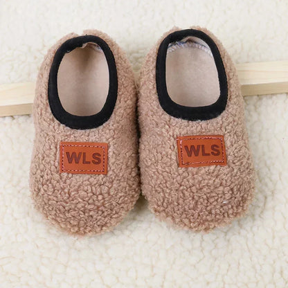 Non-slip slippers for children from 6 months to 4 years