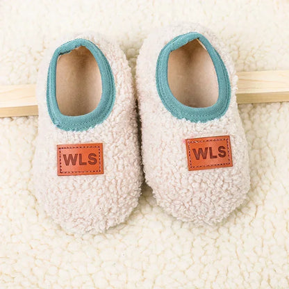 Non-slip slippers for children from 6 months to 4 years