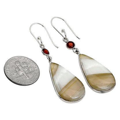 Banded Onyx and Garnet Earrings E-1002 SDE91098