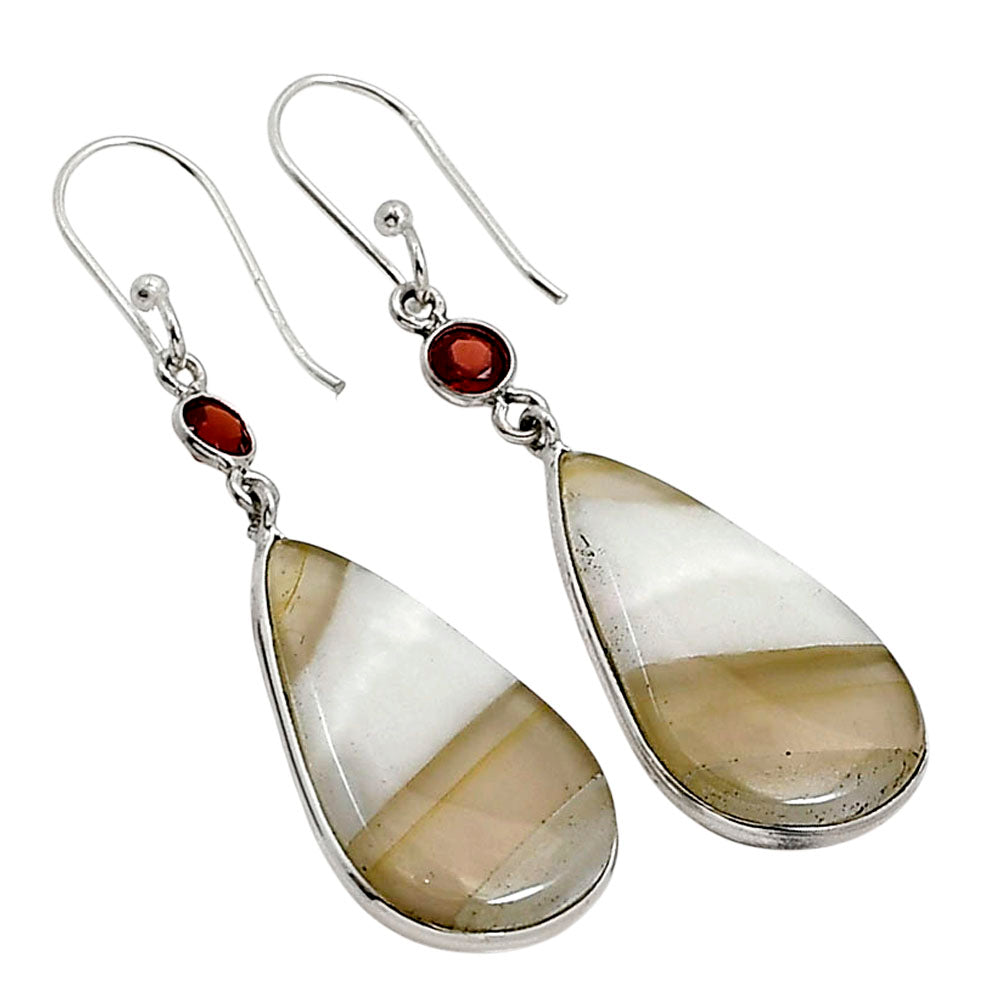 Banded Onyx and Garnet Earrings E-1002 SDE91098