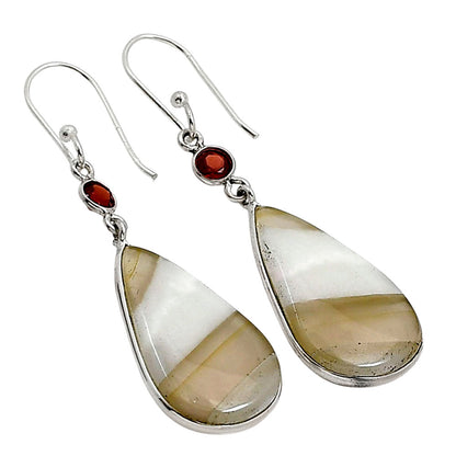 Banded Onyx and Garnet Earrings E-1002 SDE91098