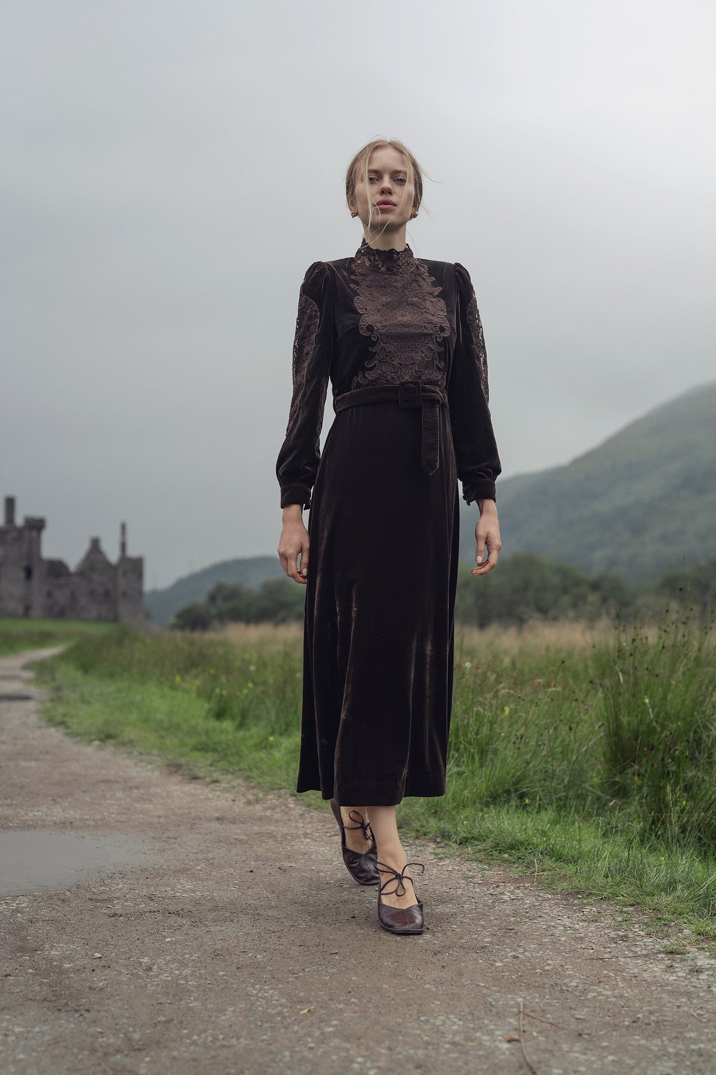 Lace Inlay Velvet Dress-Brown