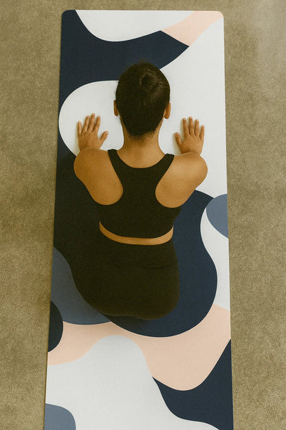 Astrid Non-Slip Yoga Mat – Premium Traction, Plush Cushioning & Night-Sky Aesthetic