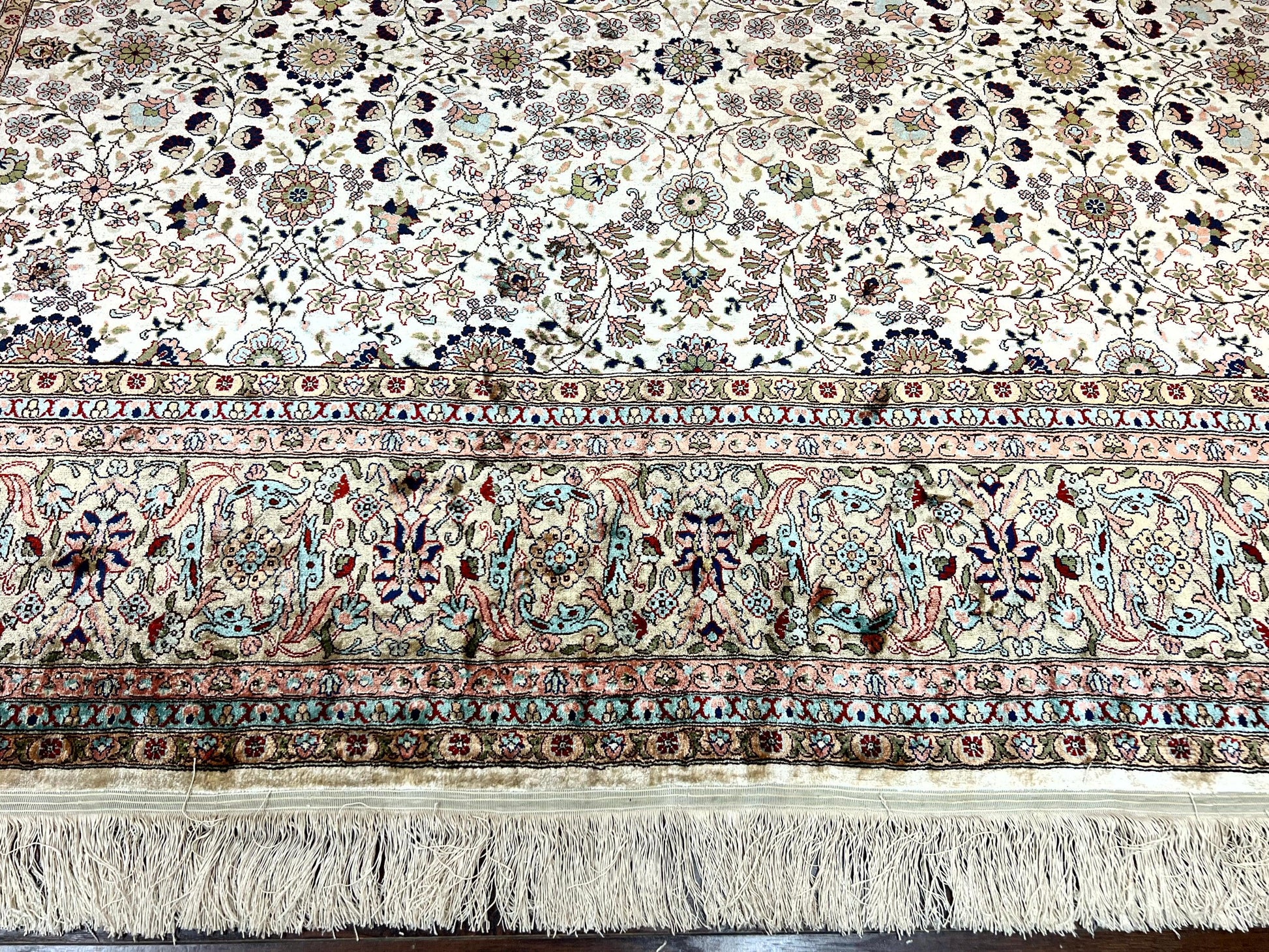 Wonderful Silk Hereke Rug 8x12, Silk Pile on Silk Foundation, Ivory/Cream, Floral Pattern, Handmade, Vintage-4
