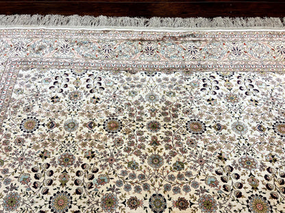 Wonderful Silk Hereke Rug 8x12, Silk Pile on Silk Foundation, Ivory/Cream, Floral Pattern, Handmade, Vintage-2