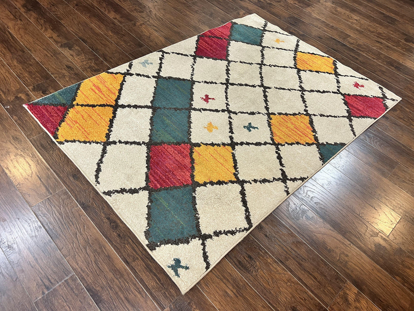 Panel Design Rug 5 x 7.6, Ivory/Beige & Multicolor