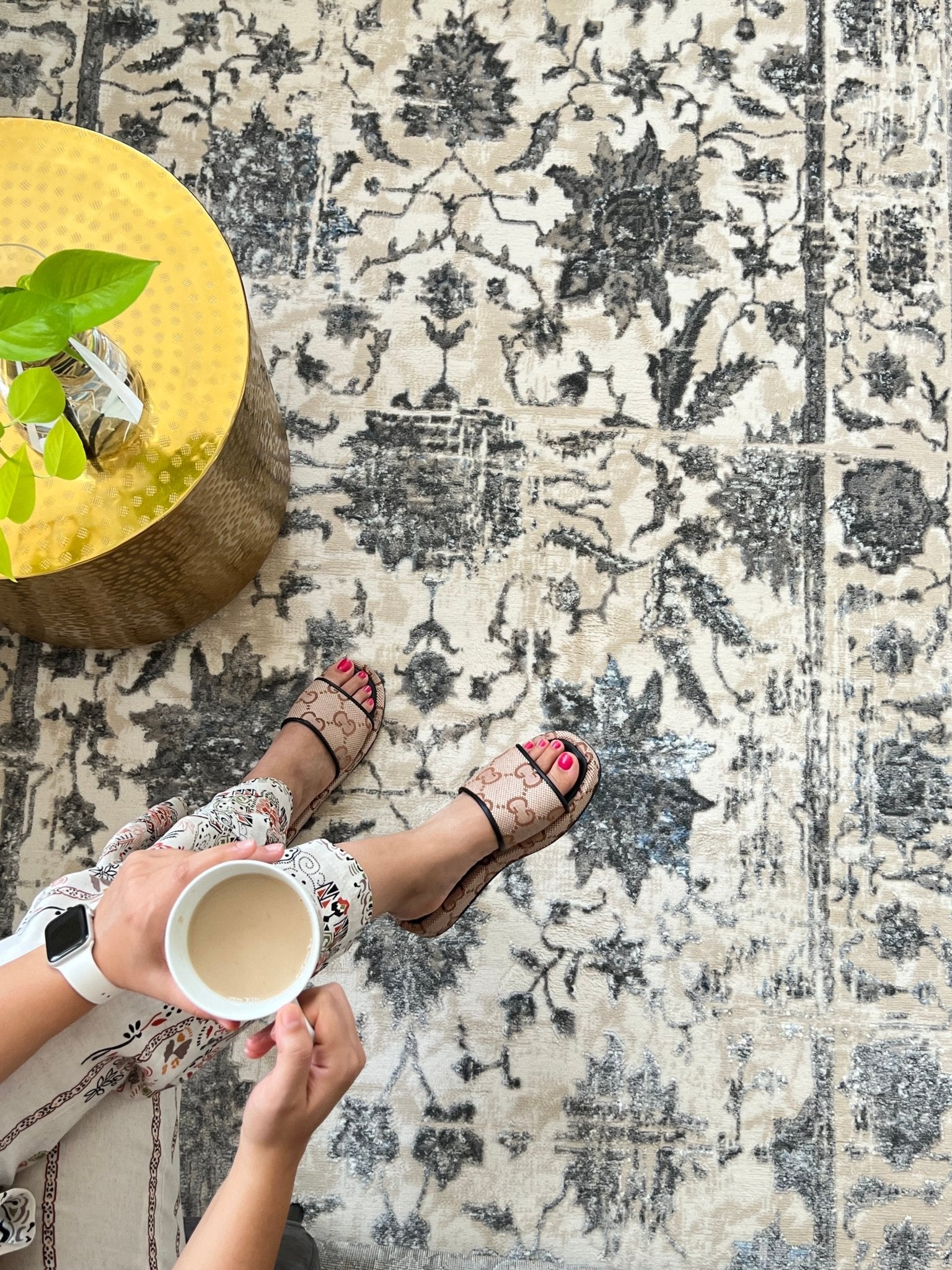 Selected Variant Image