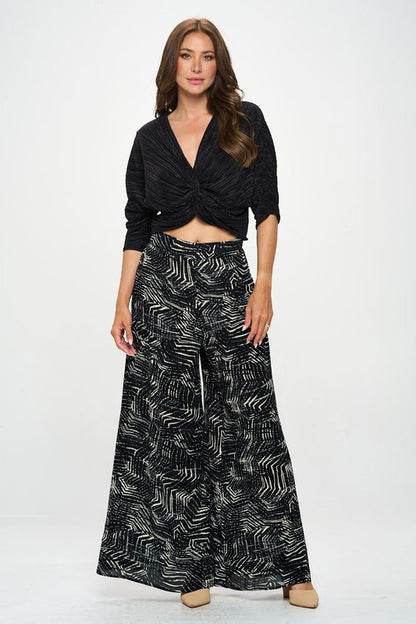 Plisse Mid Scrunched Sleeve Top with Front Twist-4