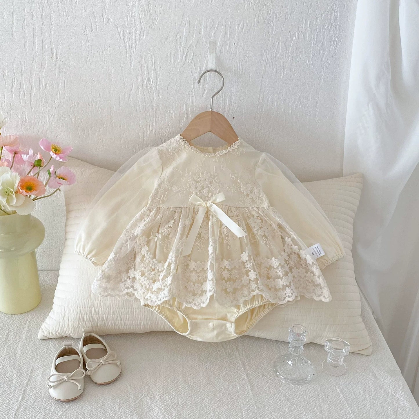 Autumn Arrival Baby Girls Long Sleeves Flowers Pattern Tulle Patchwork Onesies