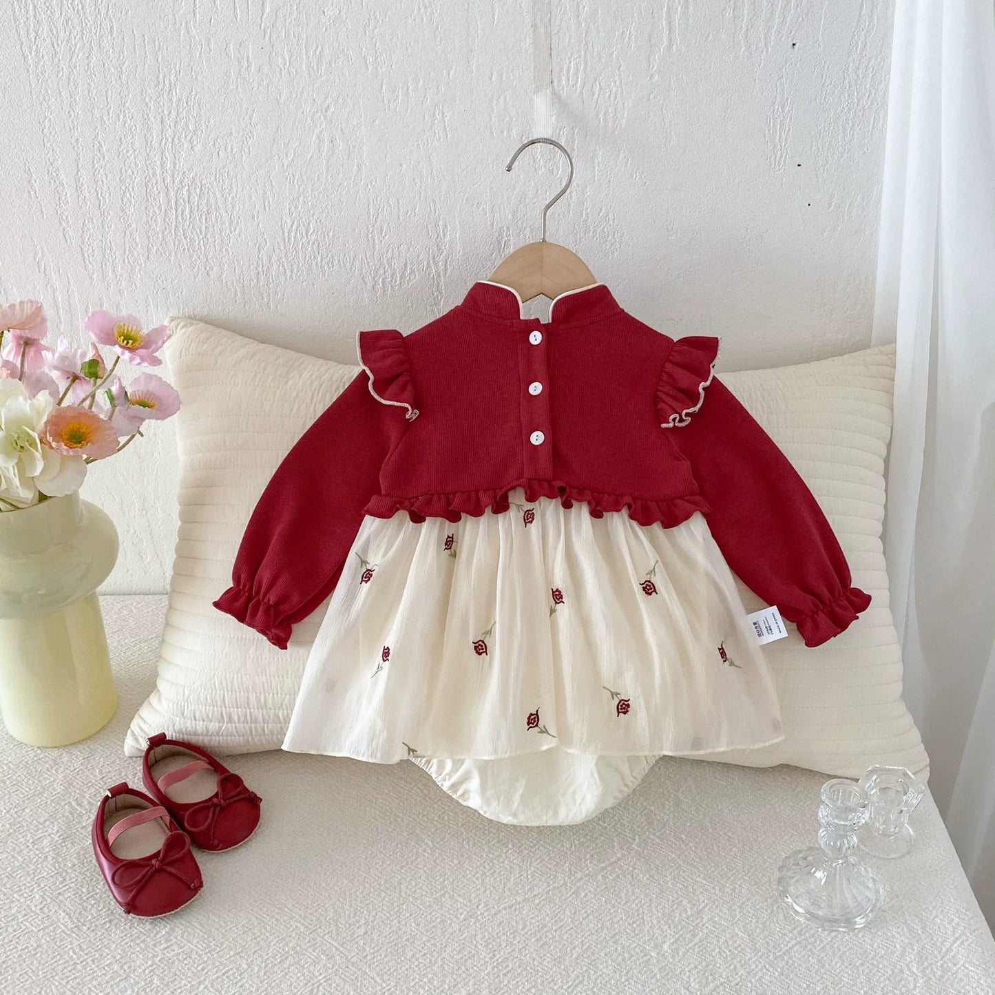 Autumn Arrival Baby Girls Long Sleeves Flowers Embroidered Pattern Color Patchwork Onesies