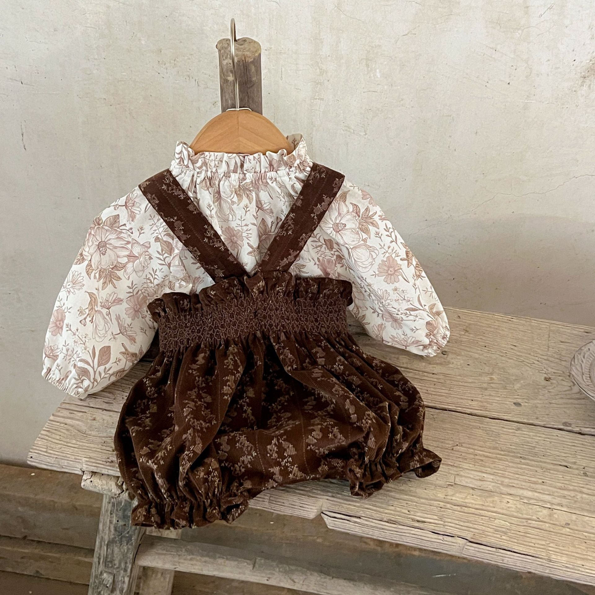 Arrival Autumn Baby Girls Vine Print Bow-Tied Long Sleeves Top And Vintage Strap Overalls Clothing Set-2