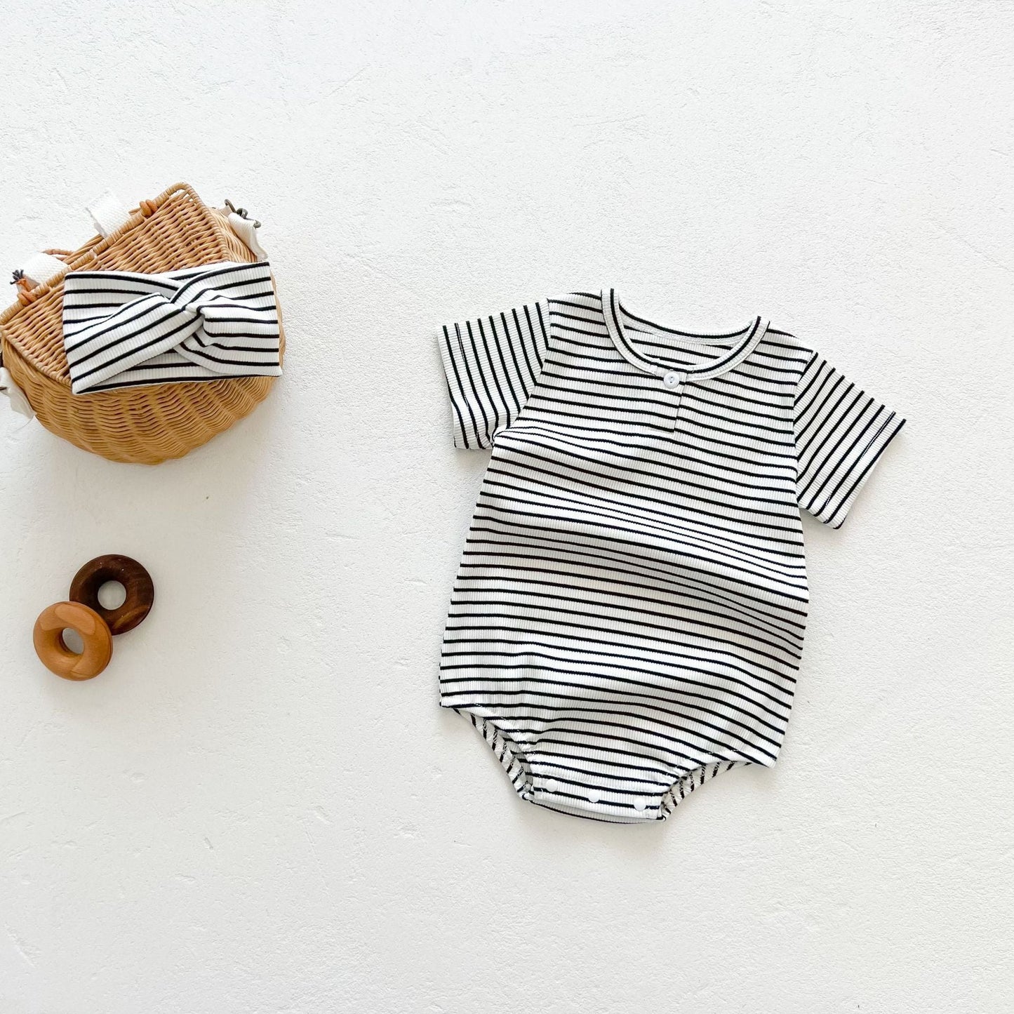 Baby Girls Round Collar Short-Sleeved Stripped Onesies