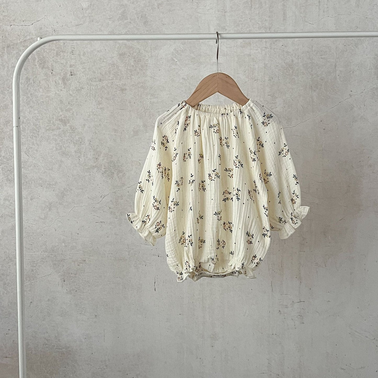 Ditsy Flower Pattern Long Sleeve Onesies