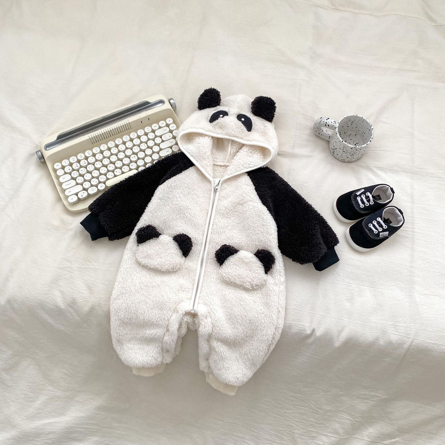 Autumn and Winter Arrival Baby Unisex Simple Panda Pattern Long Sleeves Cozy Rompers-1