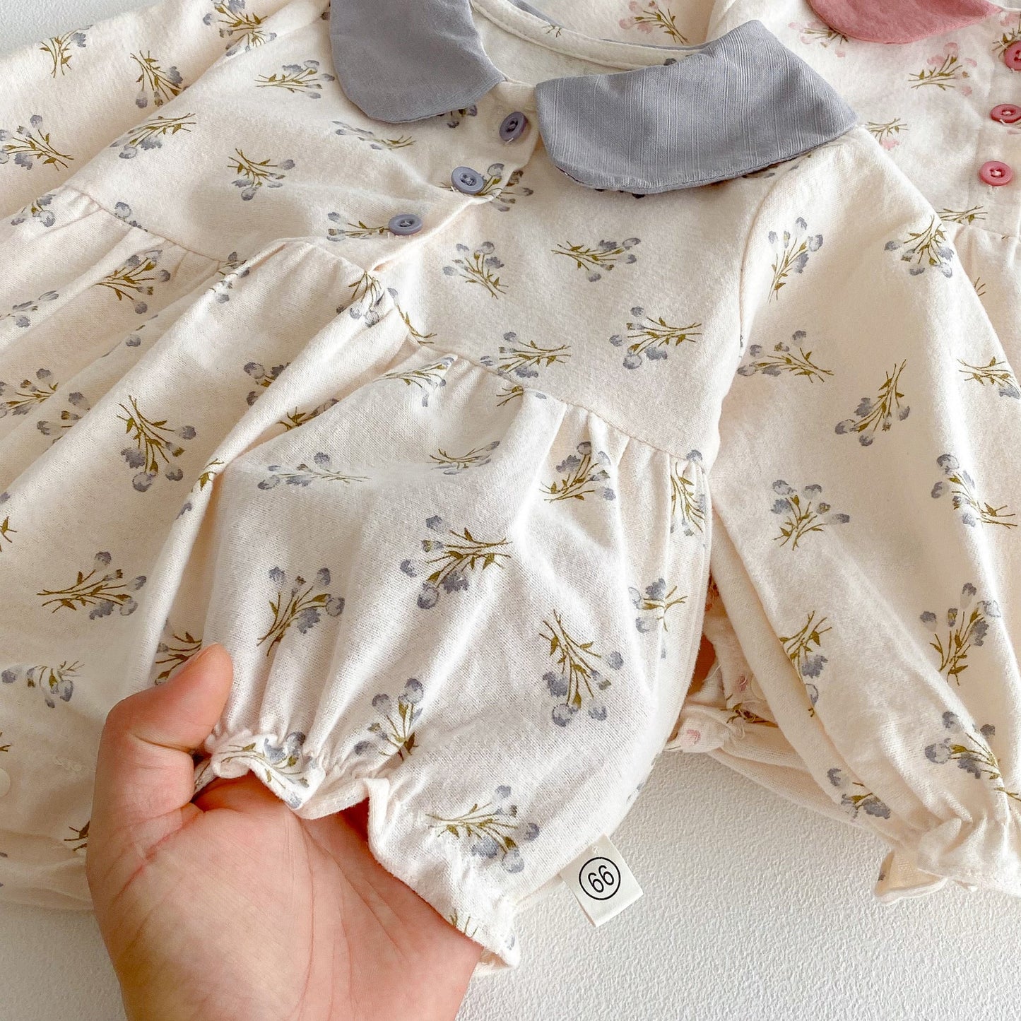 Autumn Arrival Baby Girls Long Sleeves Flowers Pattern Peter Pan Collar Onesies