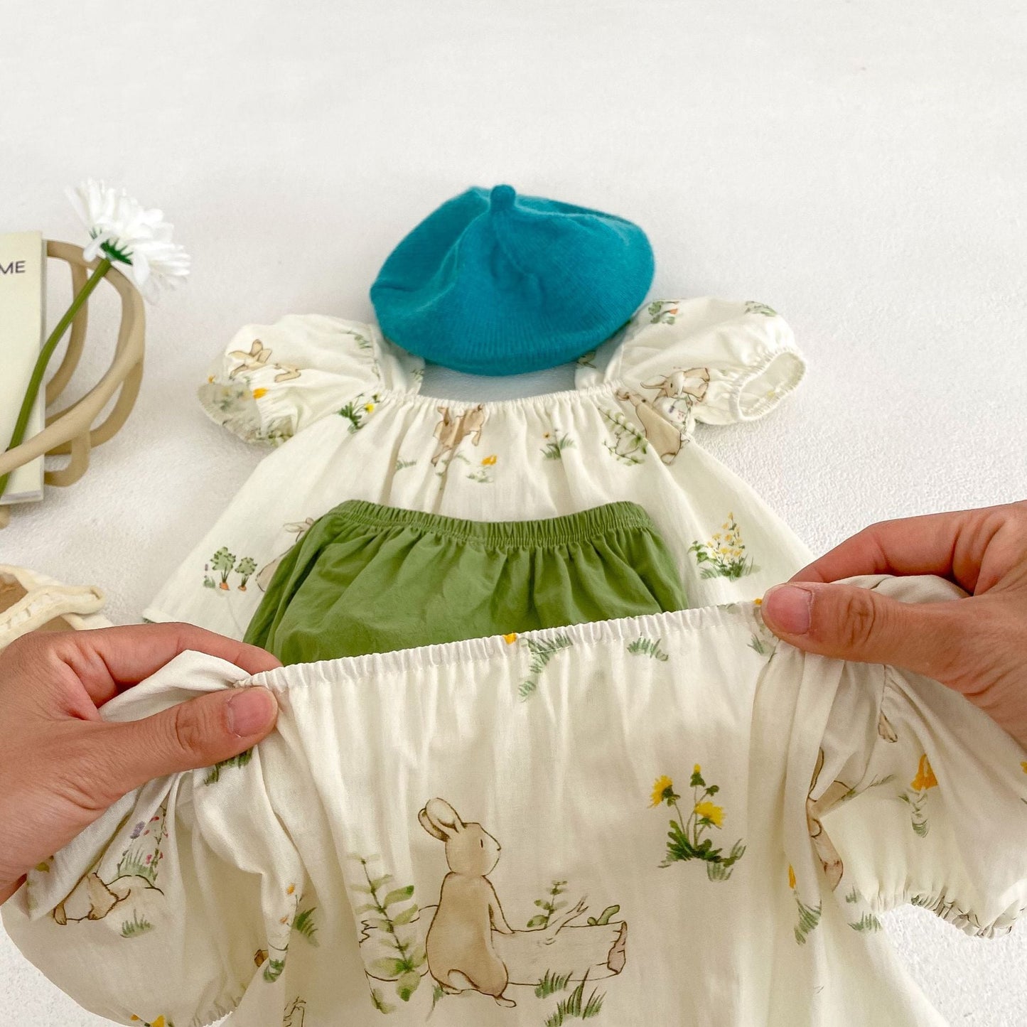 Bunny Pattern Square Neck Bow Tie Puff Sleeve Onesies & Sets