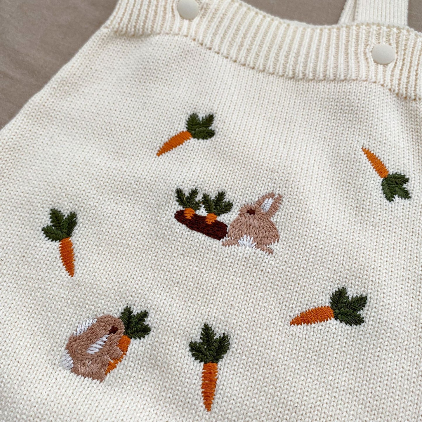 Arrival Autumn Baby Unisex Long Sleeves Cartoon Rabbits Embroidery Pattern Knitted Cardigan and Sleeveless Strap Bodysuits – Clothing Set-4